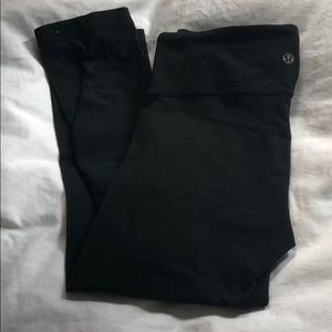Lululemmon Black Wunder Under leggings